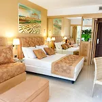 Hotel Acacia 4*