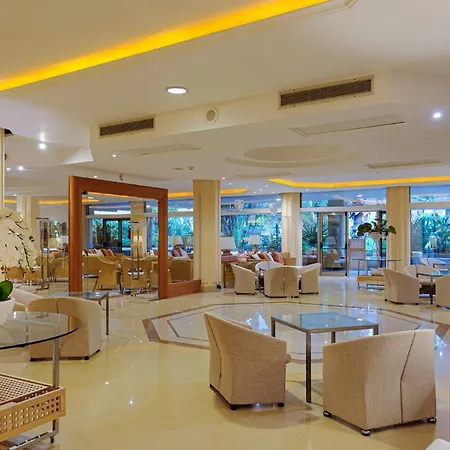 Acacia Parco Dei Leoni Hotel