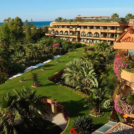 Acacia Parco Dei Leoni Hotel