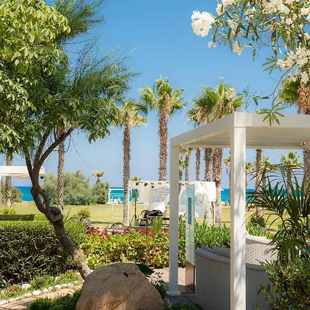 Hotel Acacia 4*