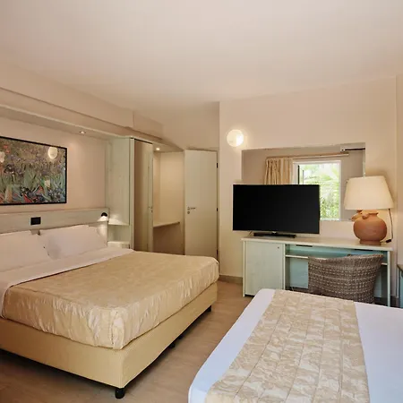 Acacia 4*