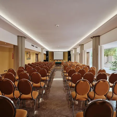 Hotel Acacia 4*