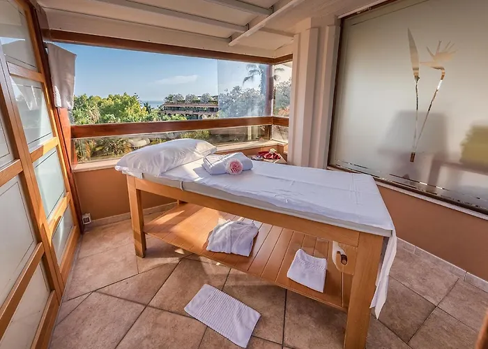 Acacia Campofelice Di Roccella